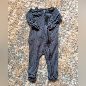 Goumi dark blue onesie/footie size 0-3 Months